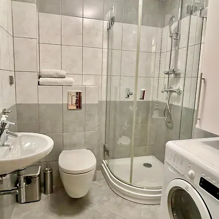 No̱410 View & Free Private Parking Apartment